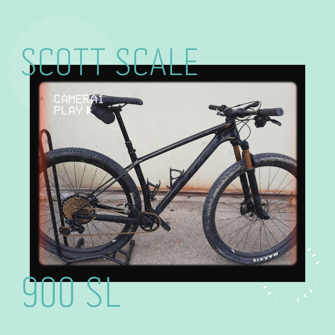 Scott Scale 900 SL con Cambio SRAM 12v xx1, reggisella telescopico, manubrio e pipa full carbon, forcella Fox 32 Steli Kashima, ruote full carbon, a soli € 2500 trattabili.